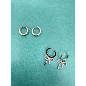 2 Pairs Hypoallergenic Silver Huggie Hoop Earrings for Girls‎ Or Women CZ